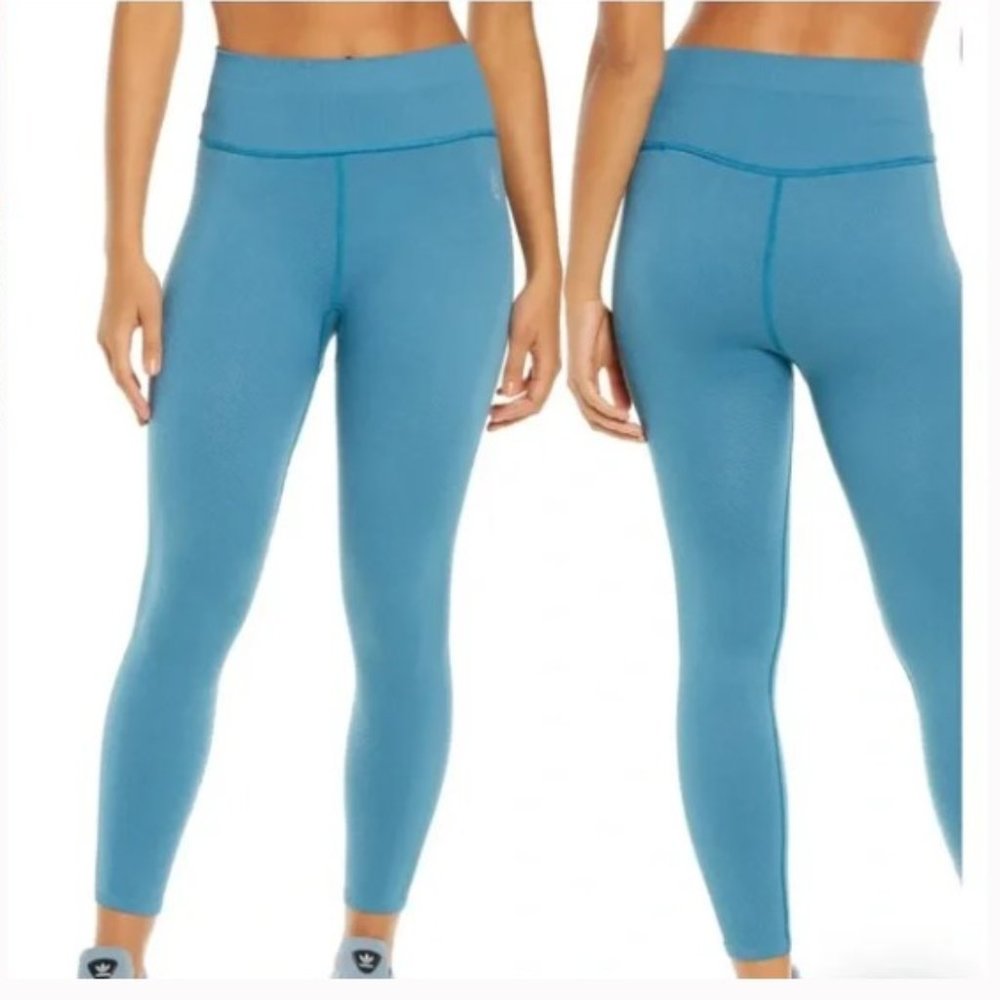 Free People Movement Free Throw Leggings in Coastline Size XL NWT
